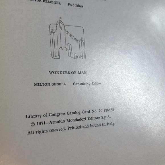 TIMELINE OF LONDON & LONDON TOWER 2 hardcover books & Greenfriars Bobby trivet - Picture 9 of 16